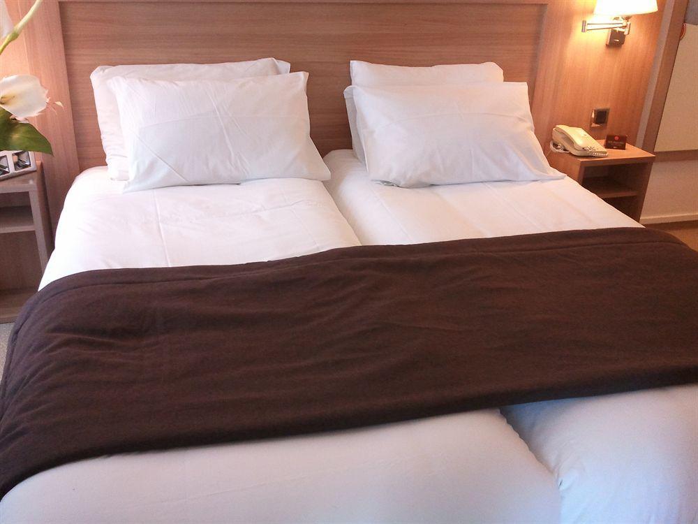Hotel Boris V. By Happyculture Levallois-Perret Eksteriør billede